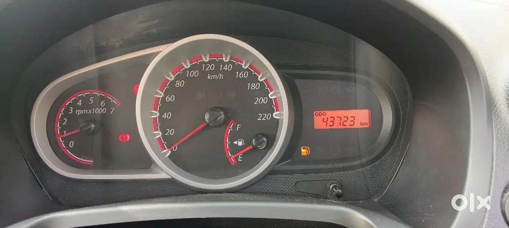 Ford Figo Titanium 2010 Year