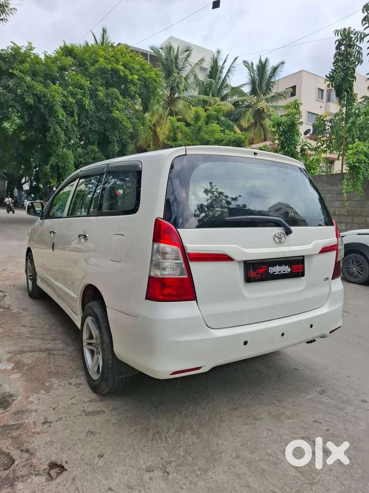 Toyota Innova 2.5 G (diesel) 8 Seater, 2015, Diesel