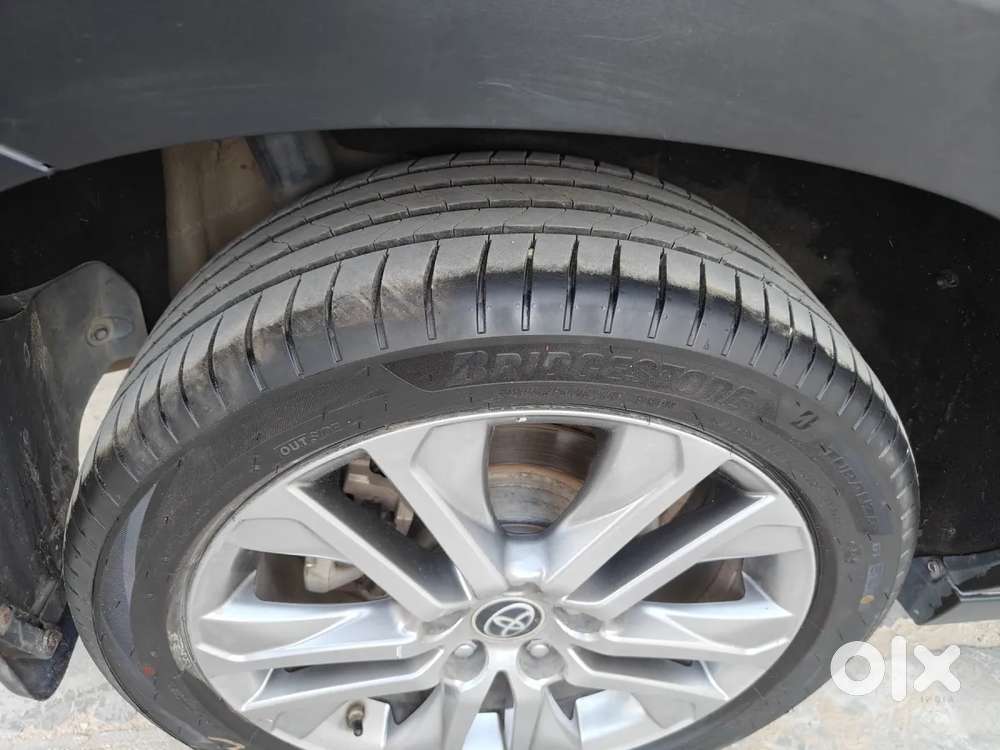 Toyota Innova Hycross 2.0 Zx Hybrid 7 Str, 2024, Petrol