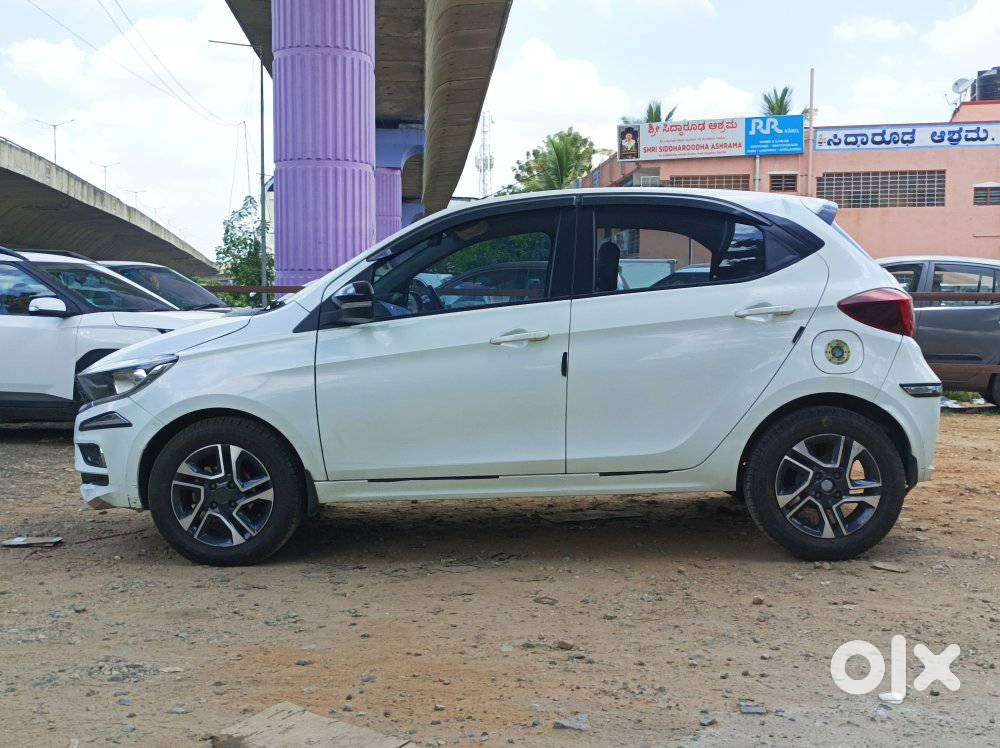 Tata Tiago 1.05 Revotorq Xz Plus, 2021, Petrol