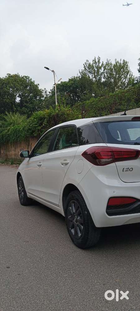 Hyundai I20 Sportz Plus Cvt, 2019, Petrol