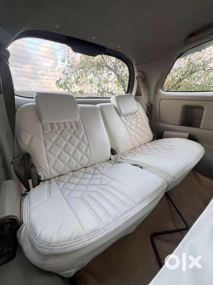 Toyota Innova 2.5 E Diesel Ps 8-seater, 2011, Diesel