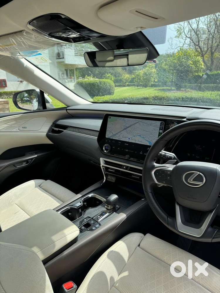 Oct 2025 Registered (cbu Model) Luxury Trim Hybrid Awd