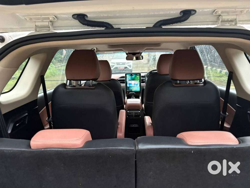 Mg Hector Plus Savvy Pro 1.5 Turbo Petrol Cvt 6 Str, 2023, Petrol