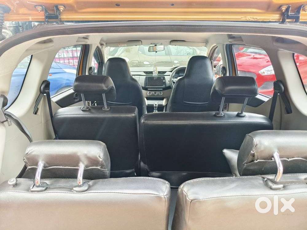 Renault Triber Rxt, 2022, Petrol