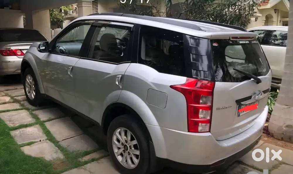 Mahindra Xuv500 Automatic Diesel 98200 Km Driven