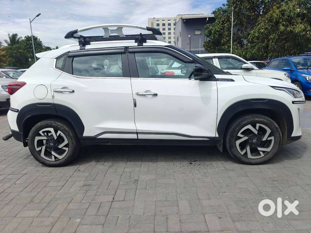 Nissan Magnite 1.0 Xv, 2023, Petrol