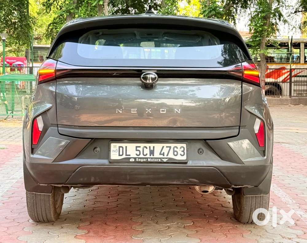 Tata Nexon Smart Plus1.2 Revotron Petrol 5 Mt, 2024, Petrol
