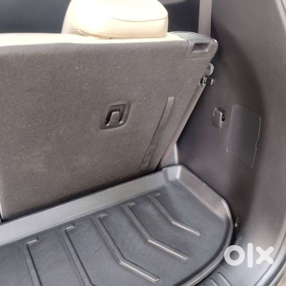 Kia Carens Luxury Plus Diesel At 2022  11,340 Km  Ppf Worth ₹1 Lakh