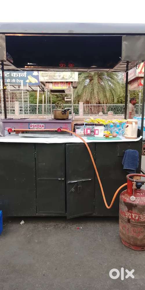 3 महीने पुराना लोहे का काउंटर — बिक्री हेतु