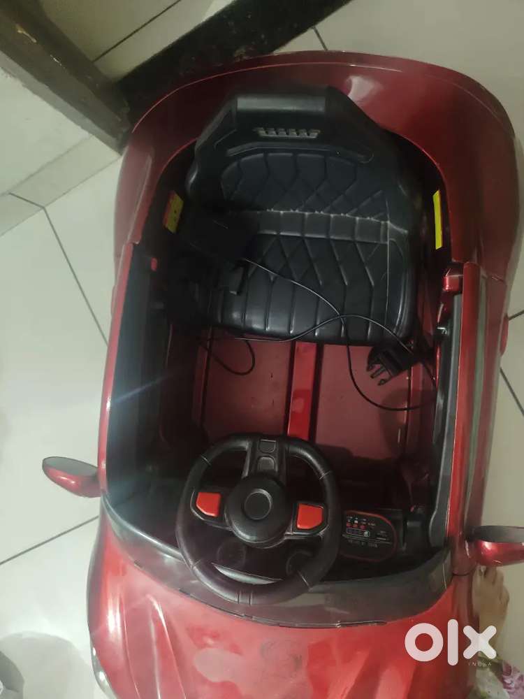 Kids Electric Ride-on Car in Good Condition (Only Battery Needs Replac - Photo 1