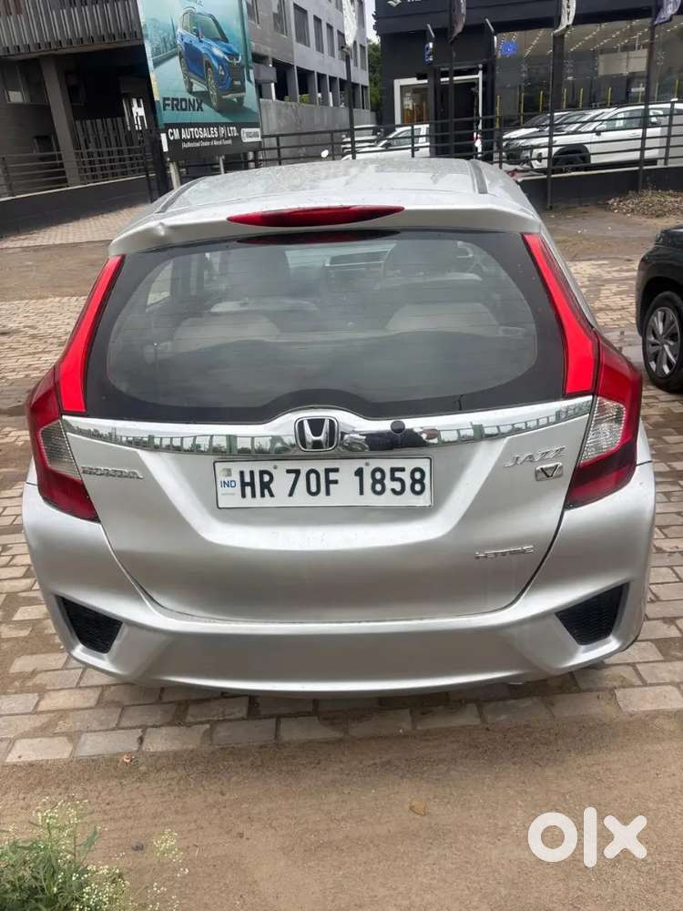 Honda Jazz 2016 Diesel Well Maintained