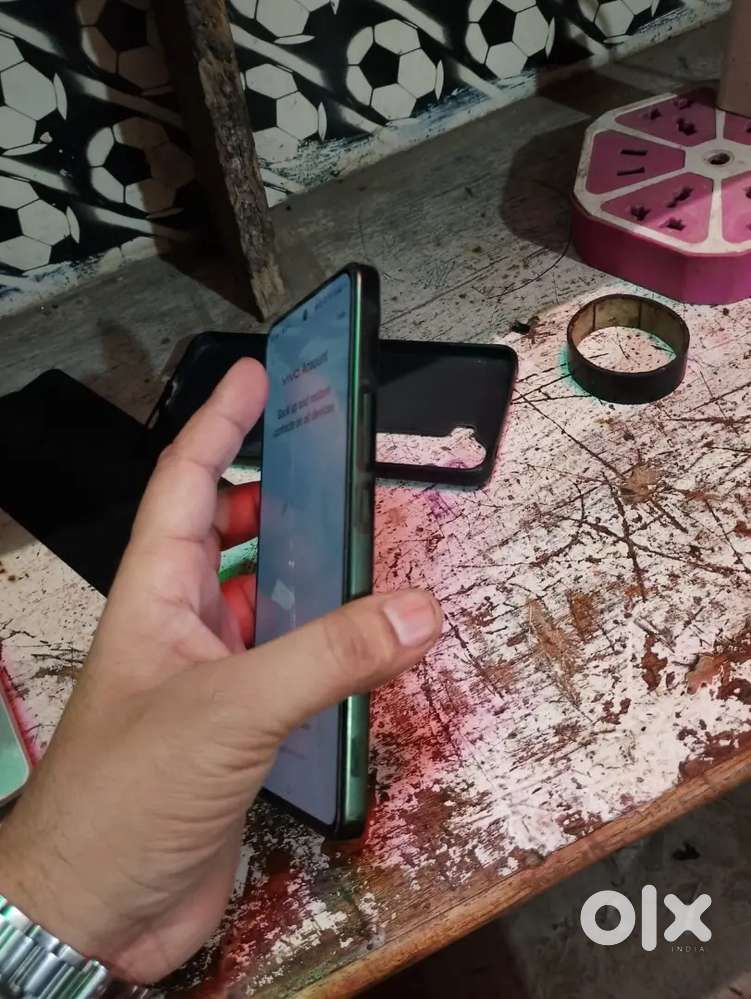 Vivo y400 256 gb 4 month old