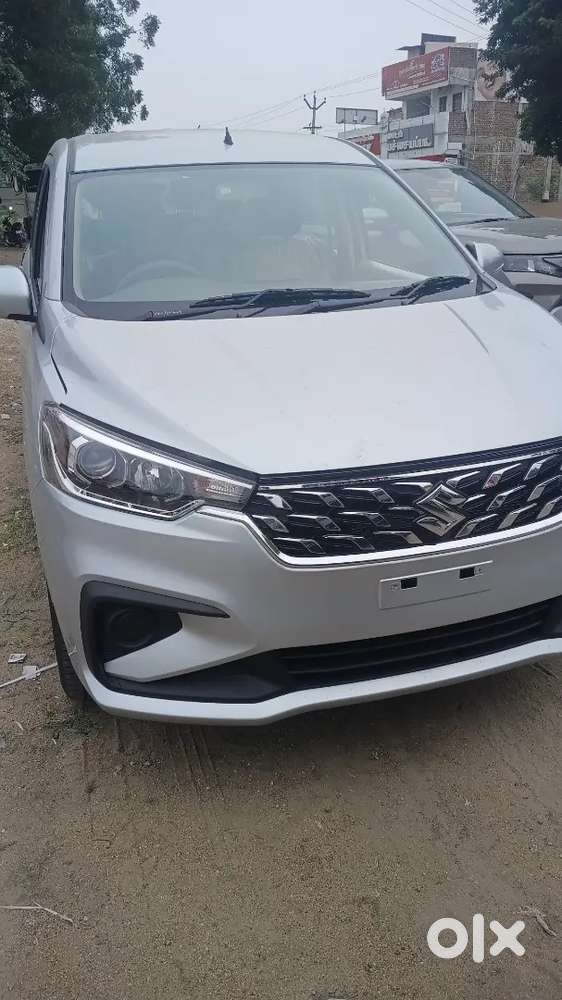 Maruti Suzuki Ertiga 1.5 Vxi 2016