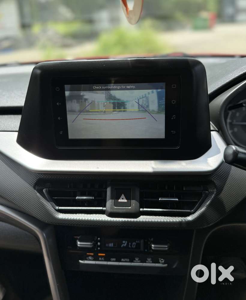 Maruti Suzuki Brezza 1.5 Vxi Cng, 2024, Cng & Hybrids