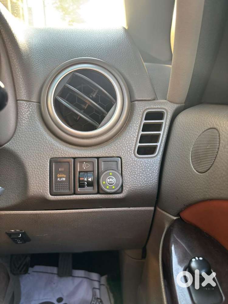 Maruti Suzuki Sx4 2010 Cng & Hybrids 74410 Km Driven