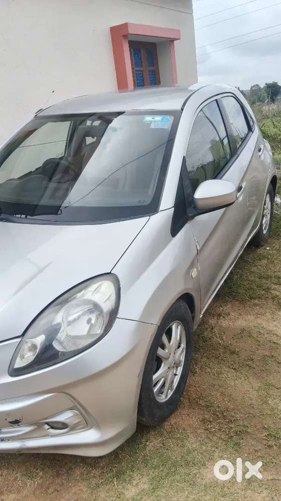 Honda Brio Mt 2011 Petrol And Cng Fitted