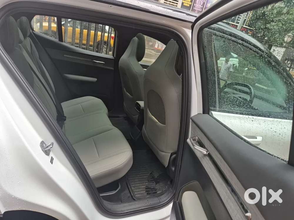 Volvo Ex30, 2025, Electric