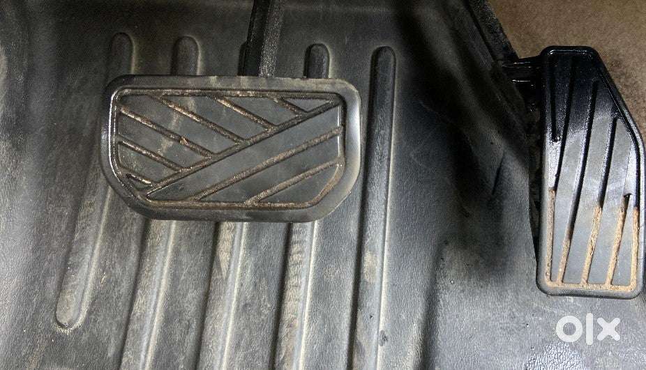 Maruti Suzuki Swift Dzire Amt Zxi, 2022, Petrol