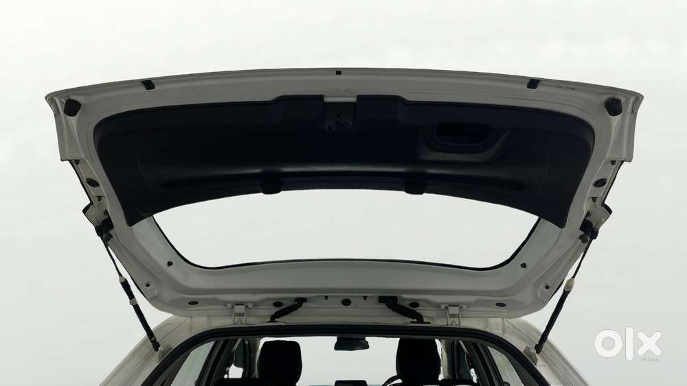 Tata Altroz Xz, 2022, Petrol