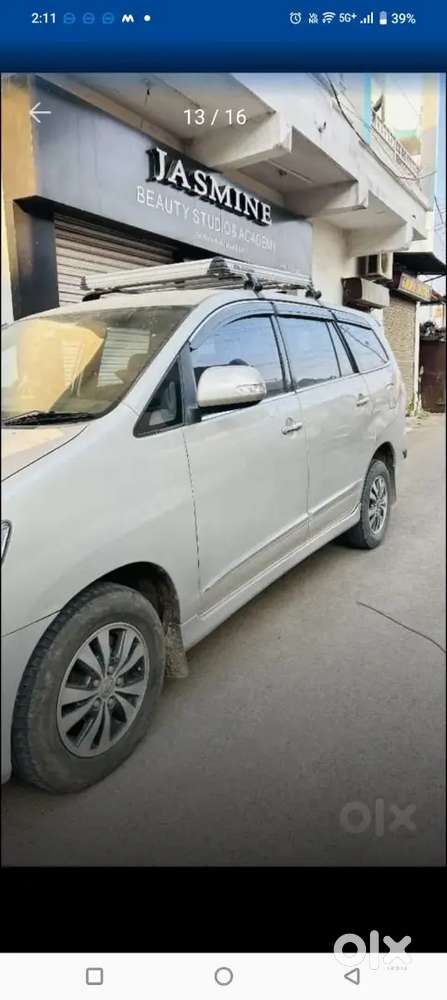 Toyota Innova 2015