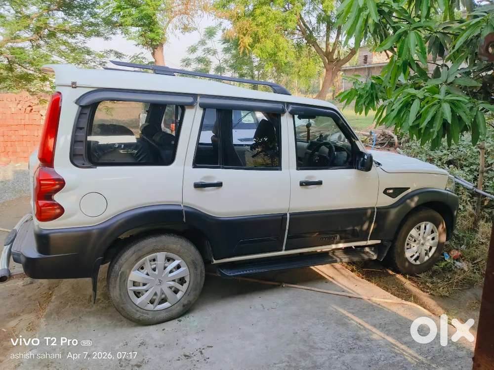 Mahindra Classic S