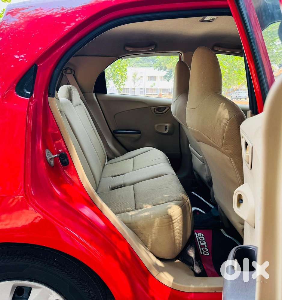 Honda Brio Smt (petrol) 2011/2nd Owner