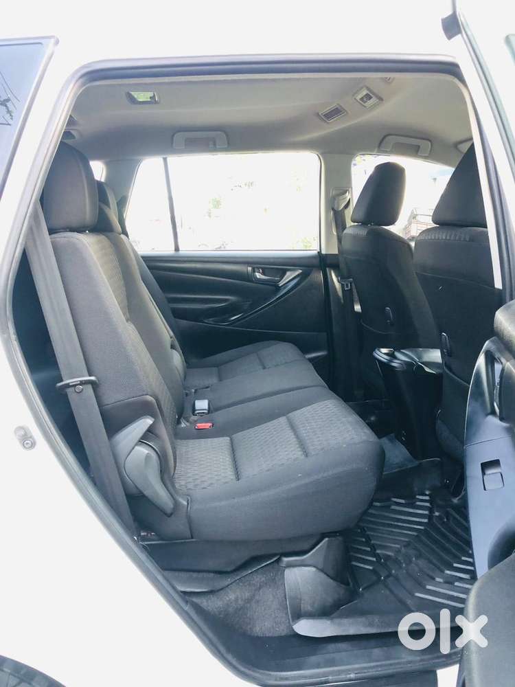 Toyota Innova Crysta [2020-ongoing] 2.4 Gx At 8 Str, 2021, Diesel