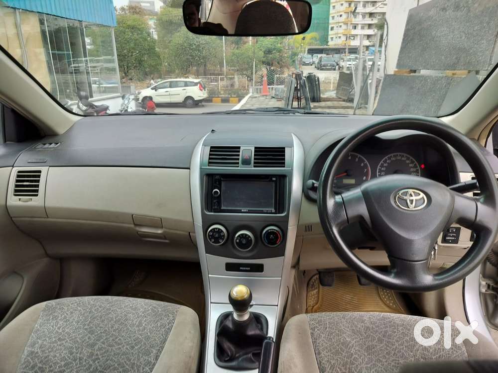 Toyota Corolla Altis 1.8 J, 2012, Petrol
