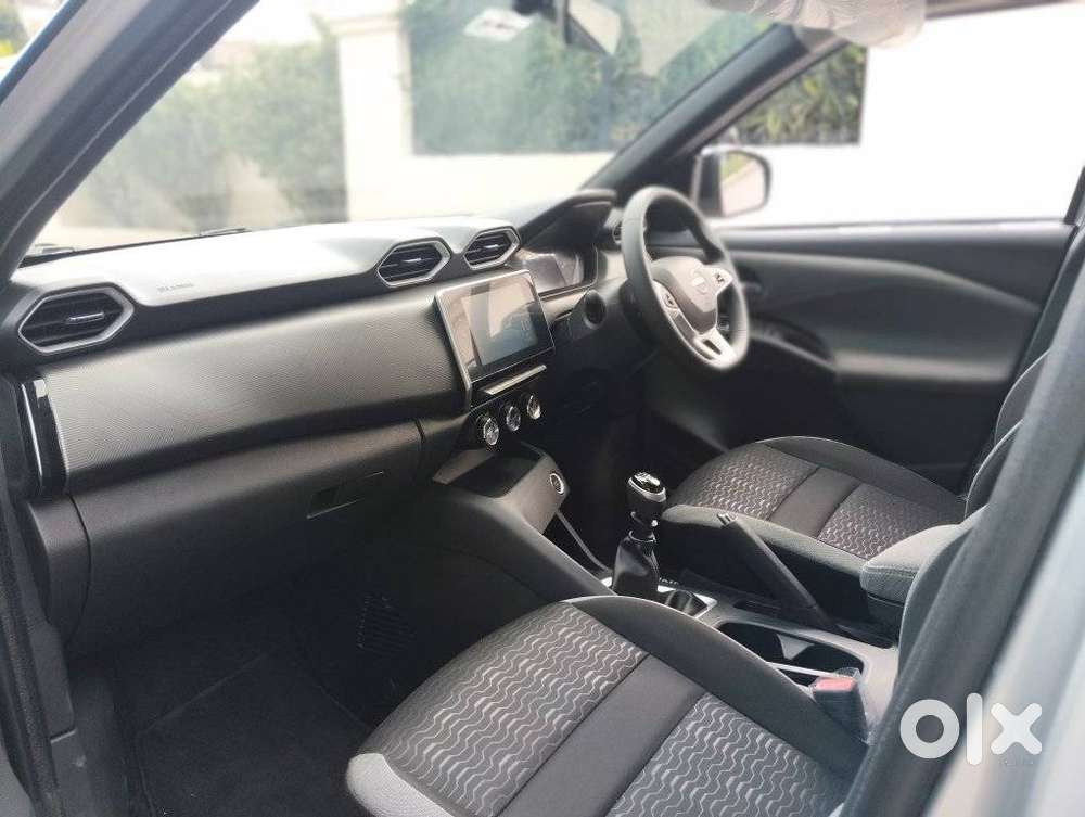 Nissan Magnite N-connecta Mt, 2024, Petrol