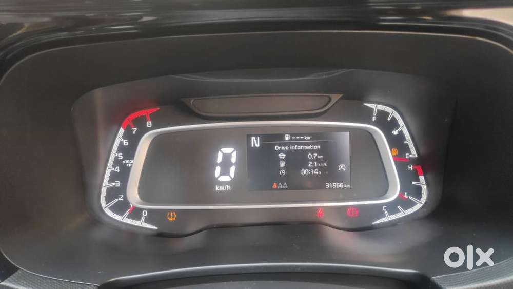 Kia Sonet Htx D, 2023, Petrol