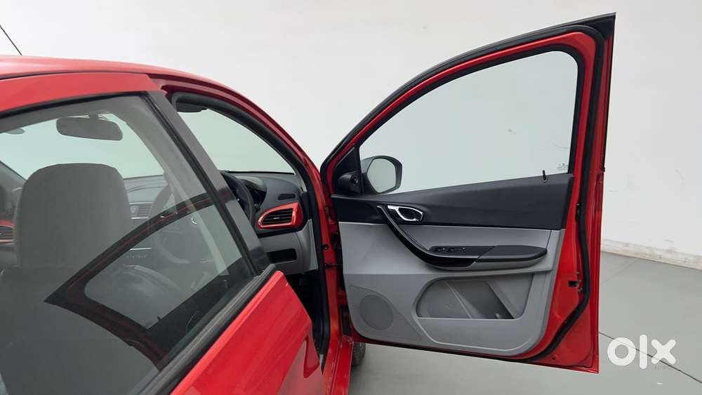 Tata Tiago Xza Plus, 2020, Petrol