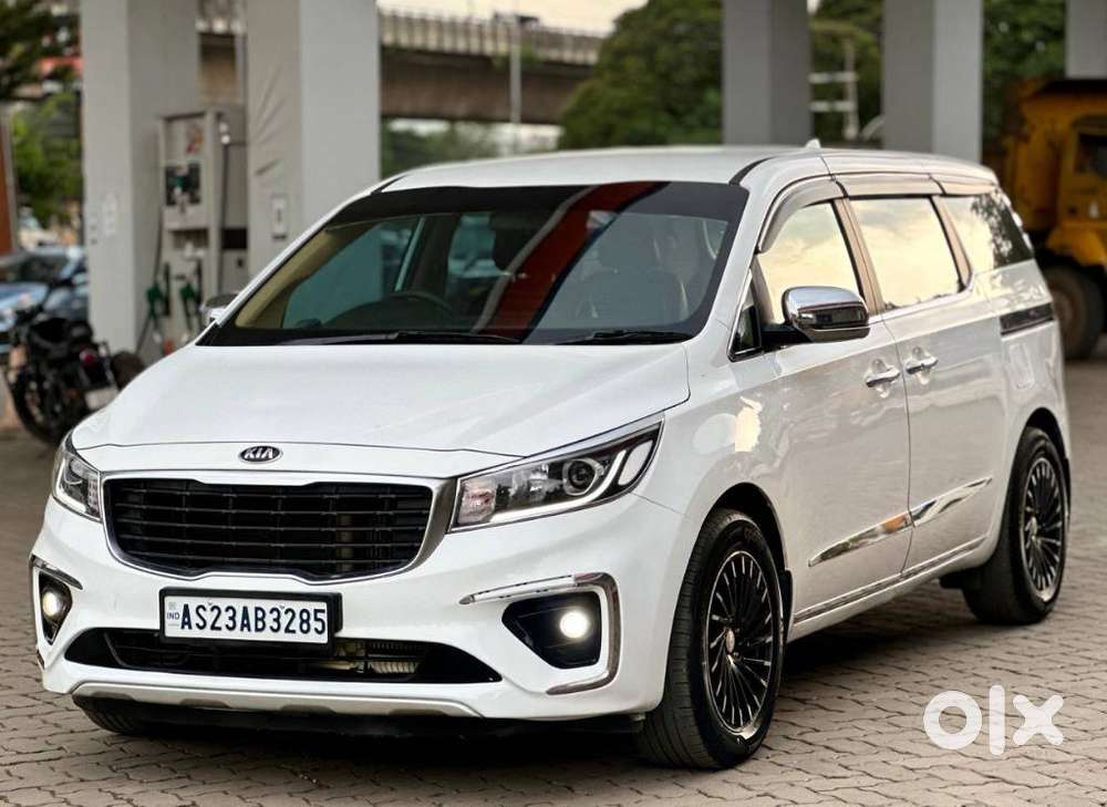 Kia Carnival Premium, 2021, Diesel
