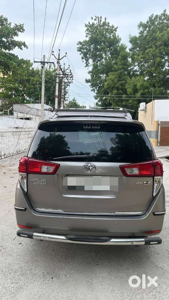 Toyota Innova Crysta 2.8z Automatic, 2016, Diesel