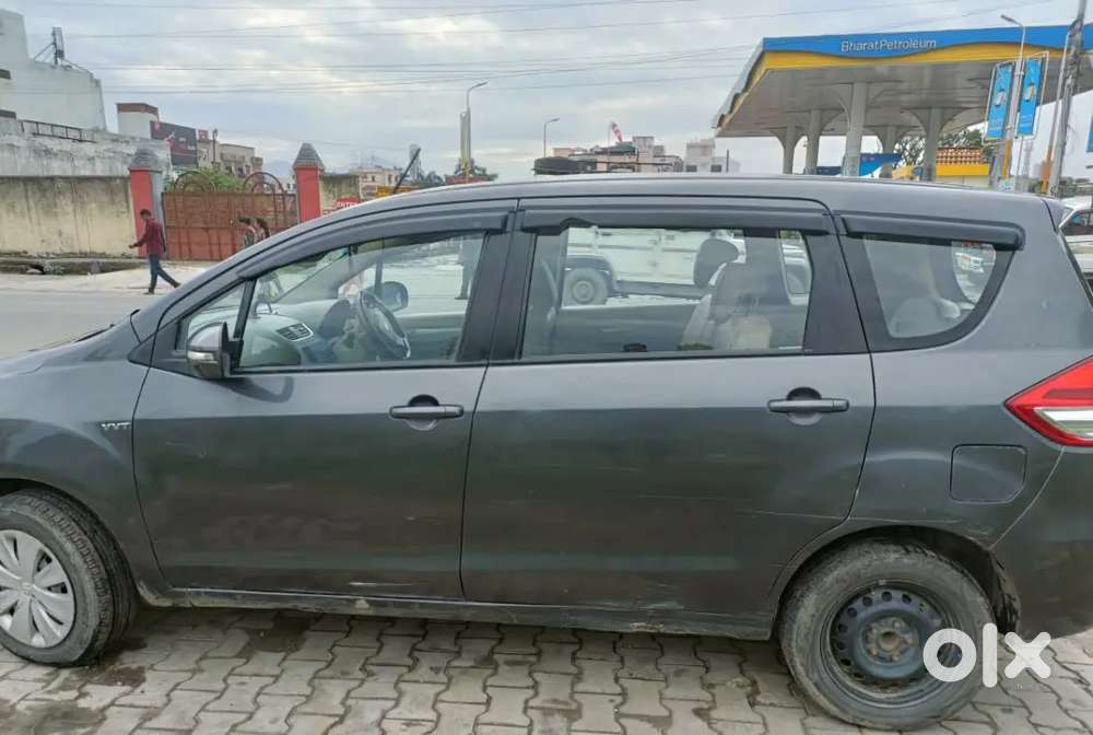 Maruti Suzuki Ertiga Vxi Cng