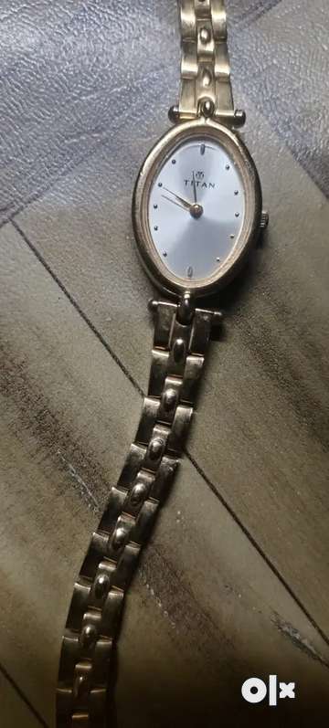 Fast track women's outlet watch