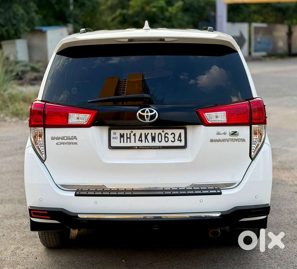 Toyota Innova Crysta 2.4 G Mt 7 Str, 2023, Diesel
