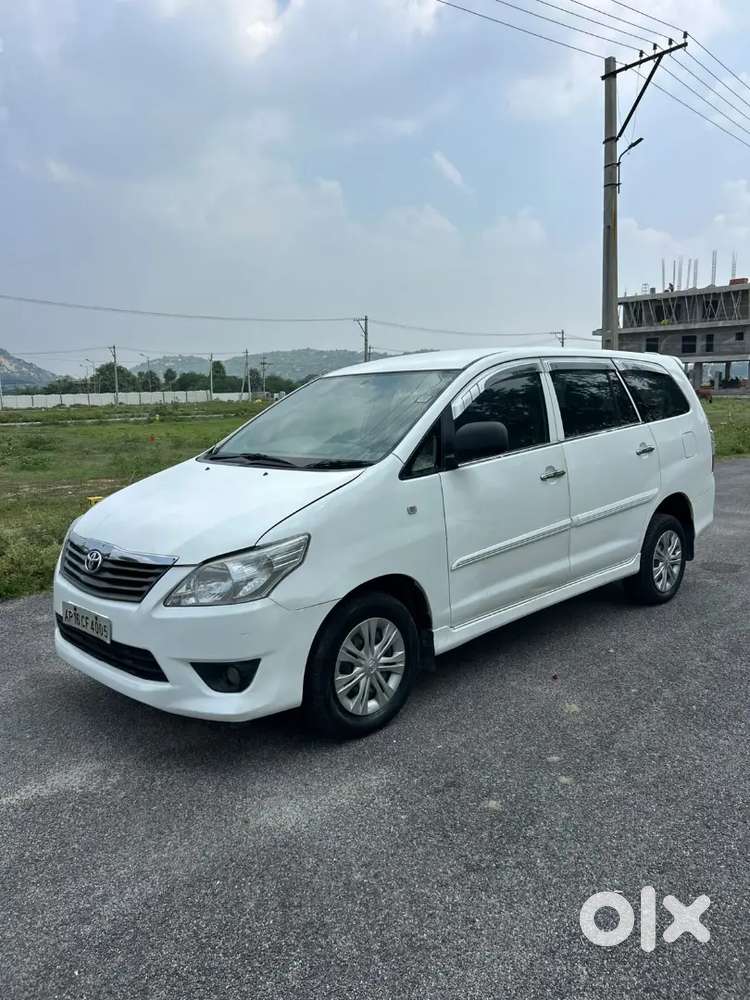 Toyota Innova Diesel 2013