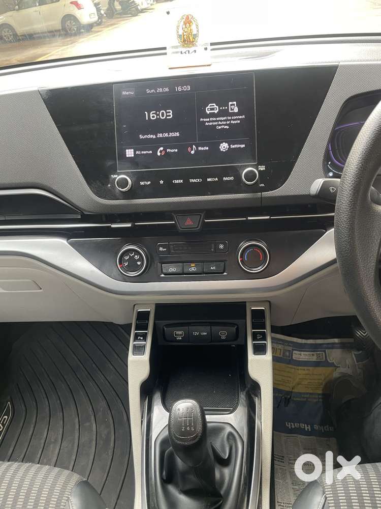 Kia Carens 1.5 Prestige Plus 7 Str Imt, 2024, Petrol