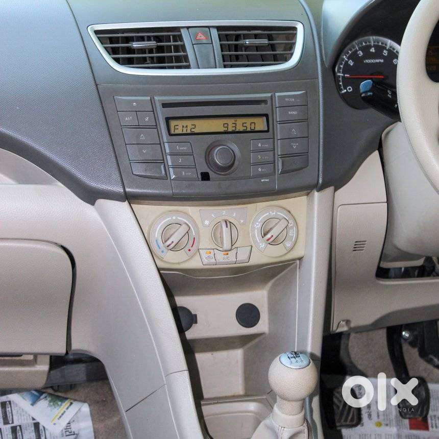 Maruti Suzuki Ertiga Vxi At Petrol, 2014, Petrol