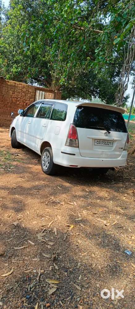 Toyota Innova 2.5 Diesel Manual 2011