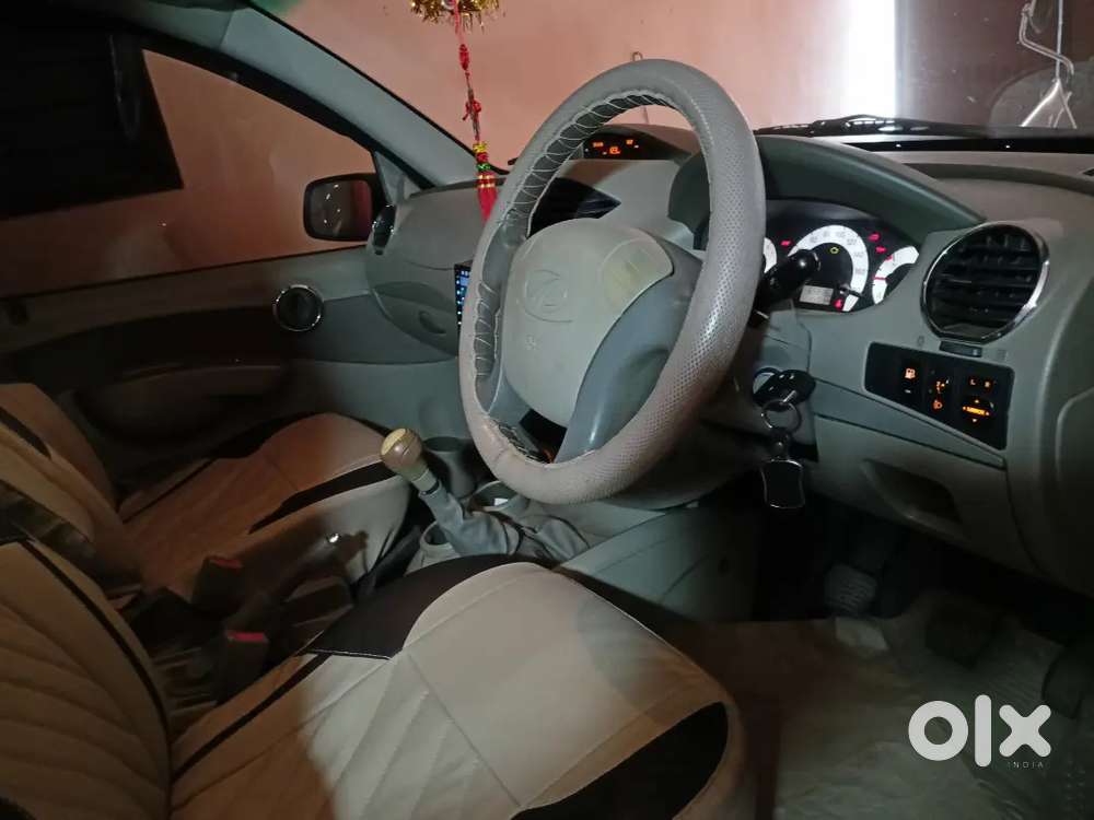 Mahindra Quanto 1.5 C8 2013