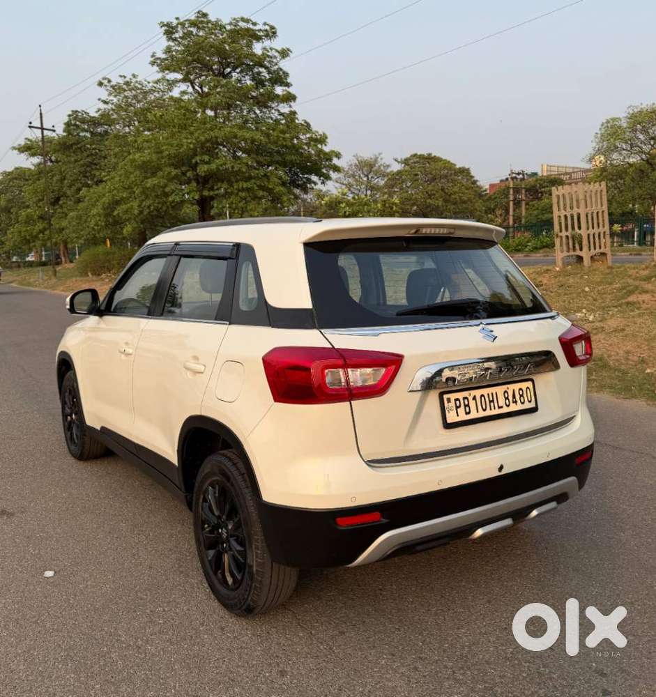 Maruti Suzuki Brezza 1.5 Zxi Smart Hybrid, 2020, Petrol