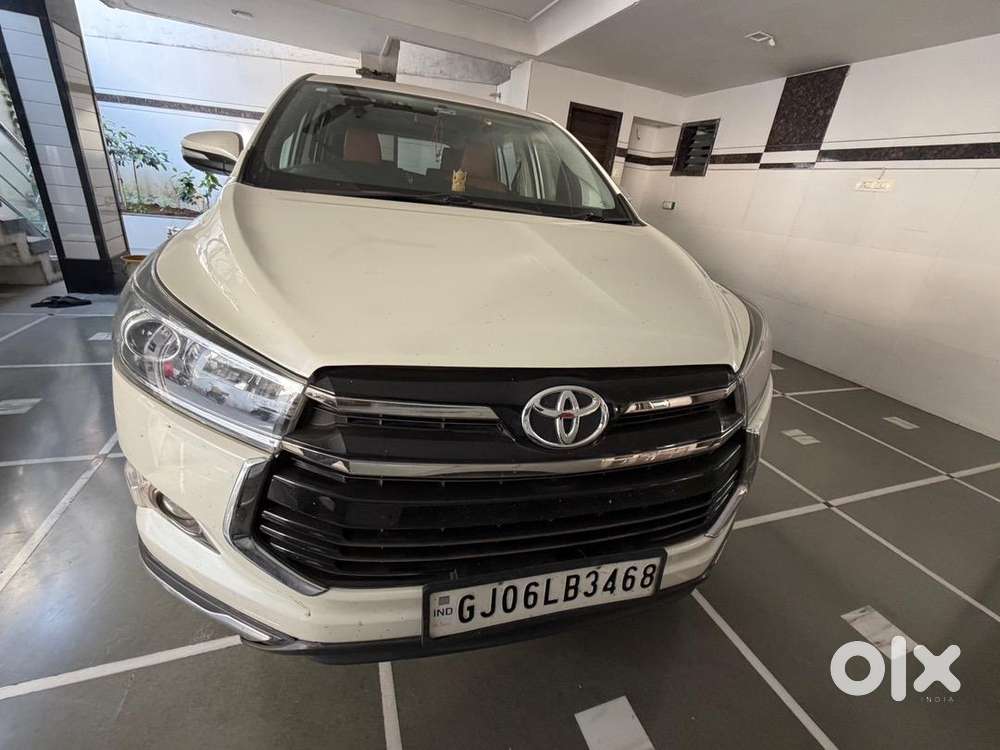 Toyota Innova Crysta 2017 Diesel Well Maintained