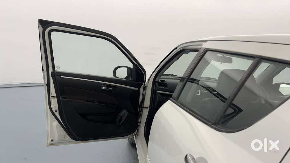 Maruti Suzuki Swift Vvt Vxi, 2016, Petrol