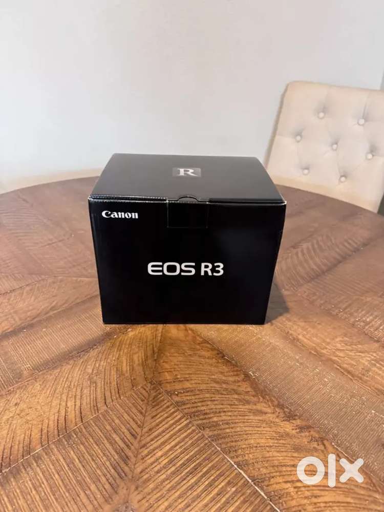 Canon EOS R3 24.0MP Mirrorless Camera - Black