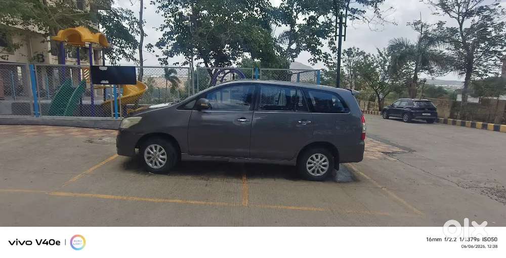 Toyota Innova 2012 Diesel Well Maintained