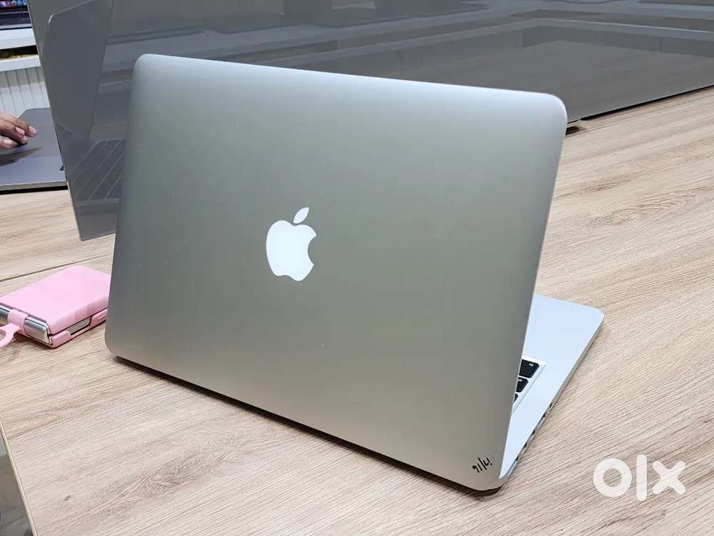 MacBook Pro2020 13インチ Core i7 32GB 500GB