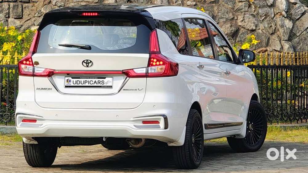 Toyota Rumion V At, 2025, Petrol