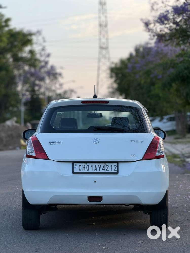Maruti Suzuki Swift 1.3 Zxi, 2013, Petrol